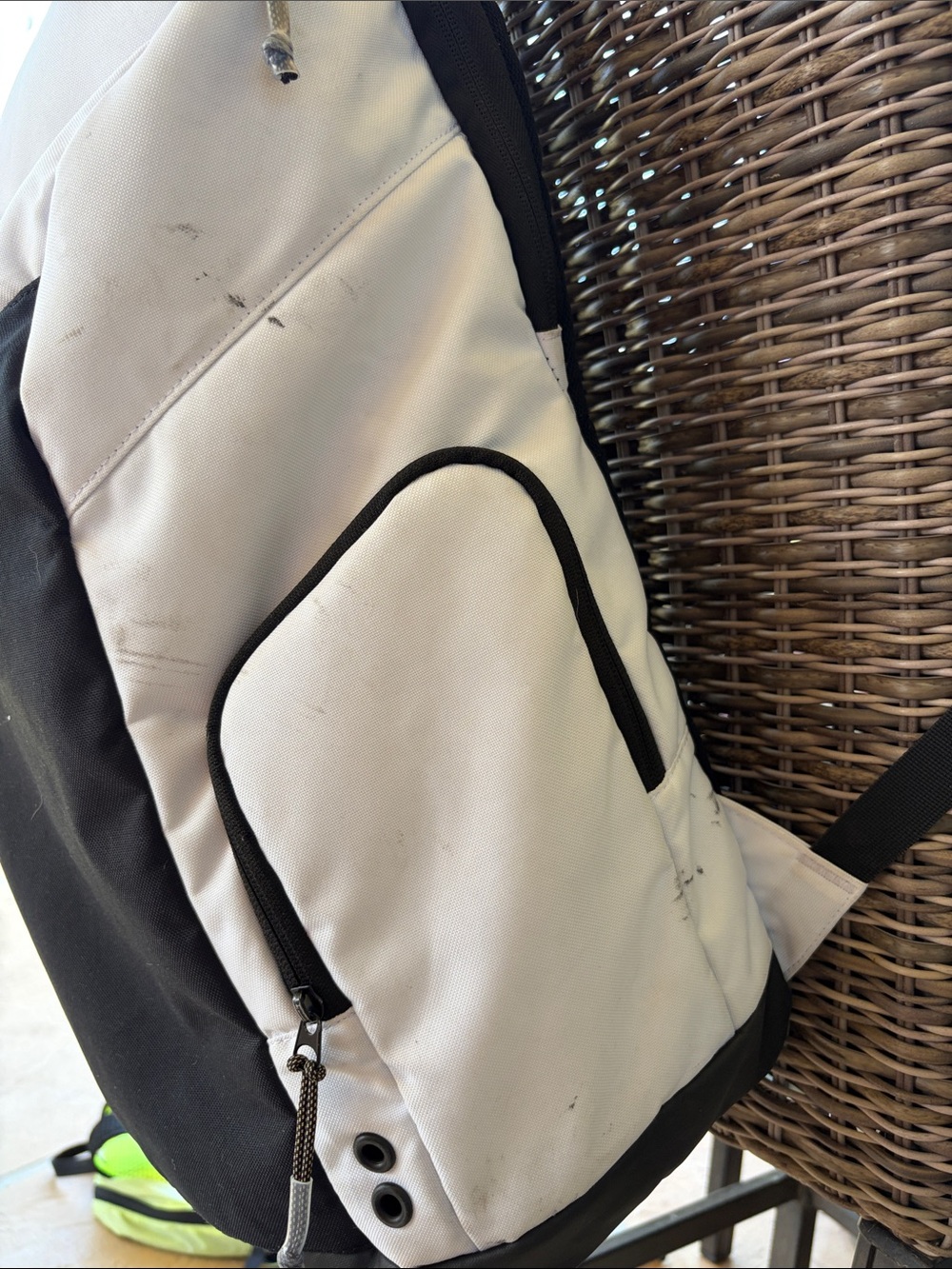 Nike Black, White and Gold Elite Backpack - Picture 2 of 10